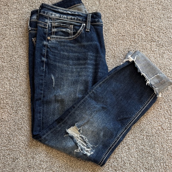Silver Boyfriend Ankle Jeans, EUC, Reg wash, distressed, W30/L27 - Picture 1 of 9